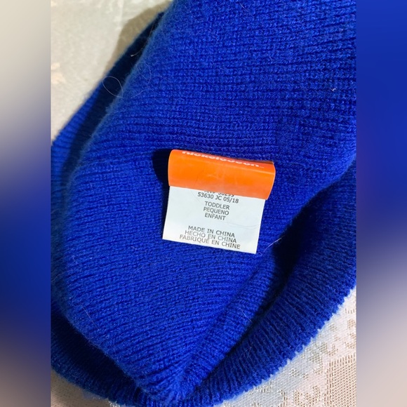 Nickelodeon Paw Patrol Beanie and Gloves - Picture 5 of 7